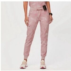 FIGS Zamora Scrubs Pants Joggers
Size XS Petite Marbled Pink